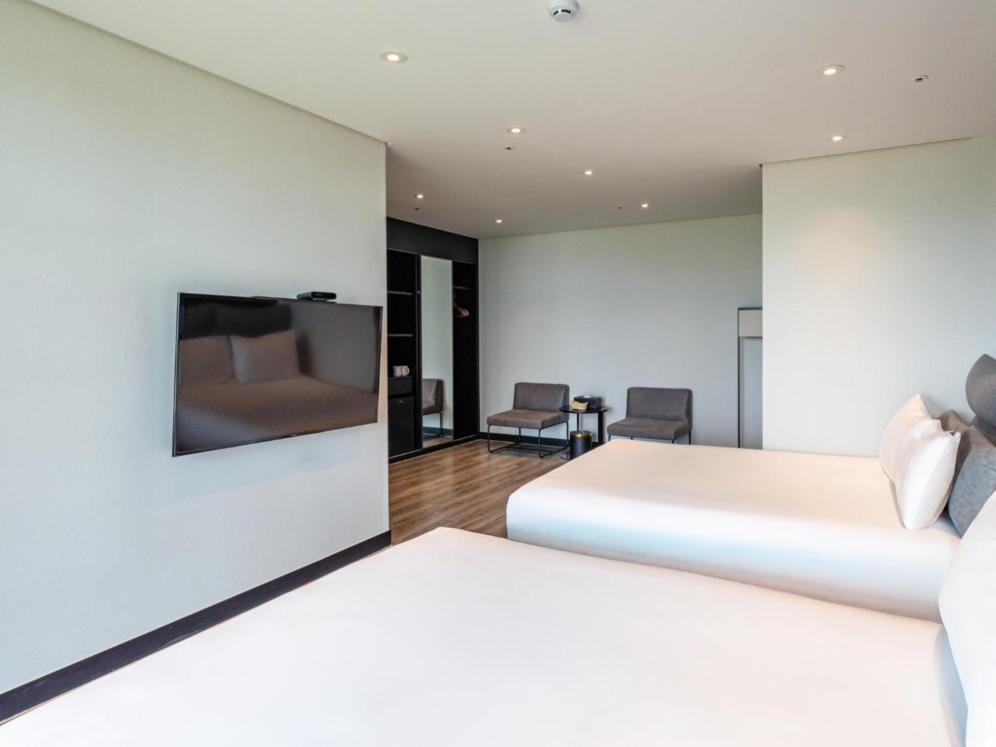 Jeju Attirance Hotel & Poolvilla Seogwipo Extérieur photo